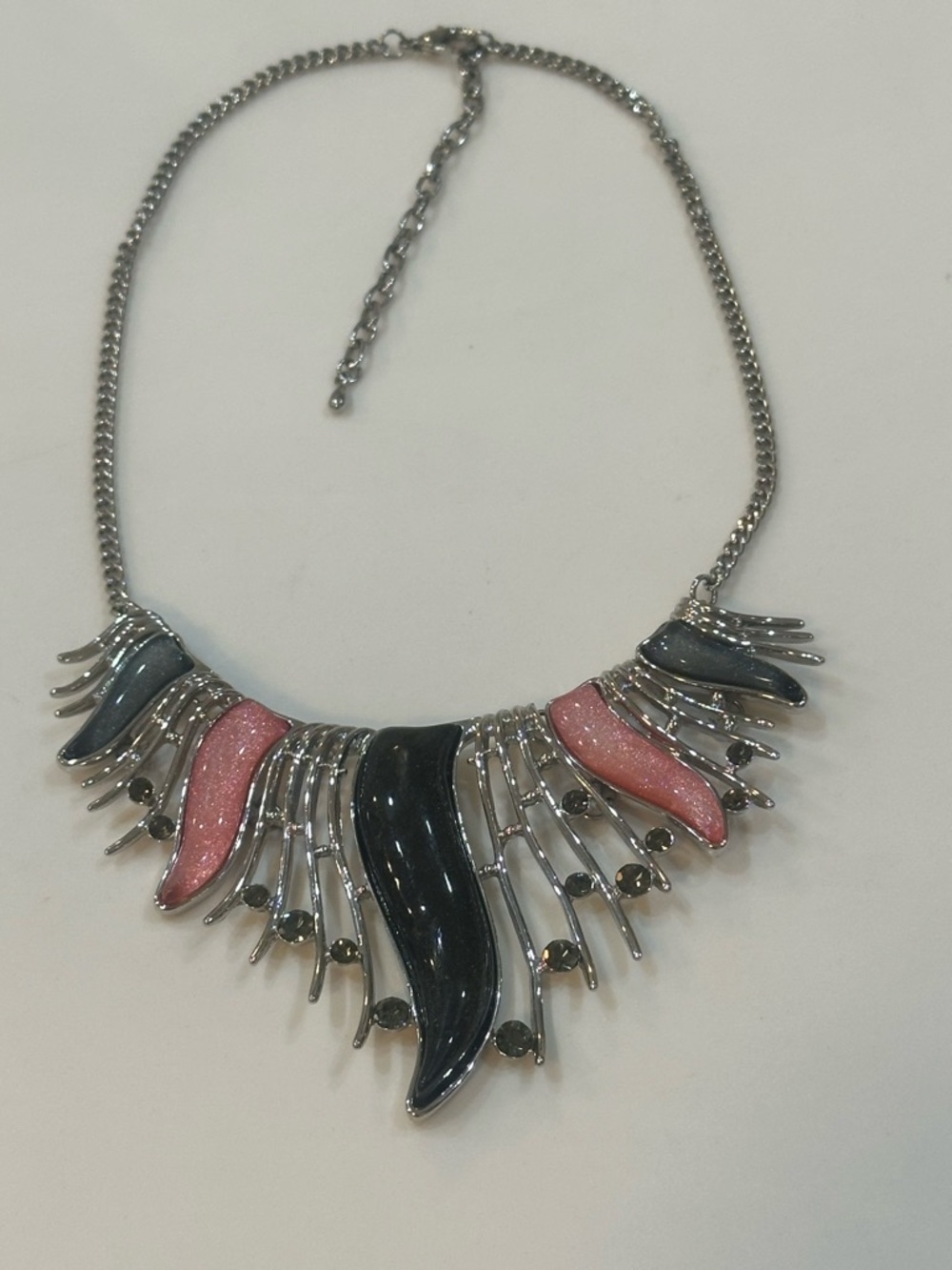Vintage-Style Silver Tone Avant-Garde 14”- 17” Statement Necklace & Earring Set - Picture 5 of 8